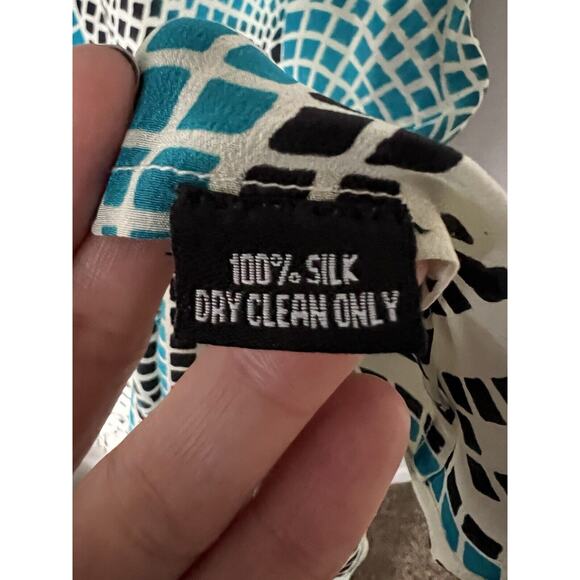 Tolani Mosaic Pattern Silk Swim Cover XS - Picture 5 of 7